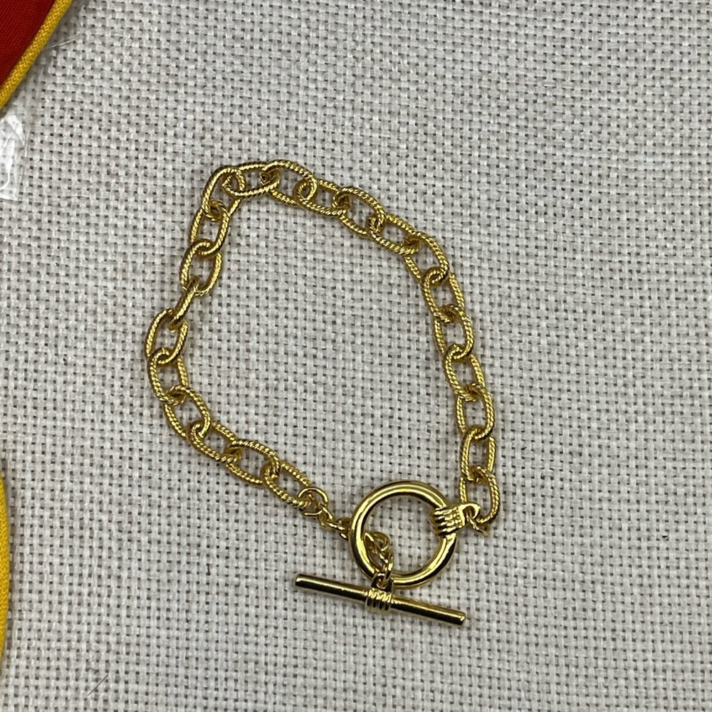 Vintage Chunky Gold Toggle Bracelet – Bold 80s/90s Statement Piece - Picture 10 of 13